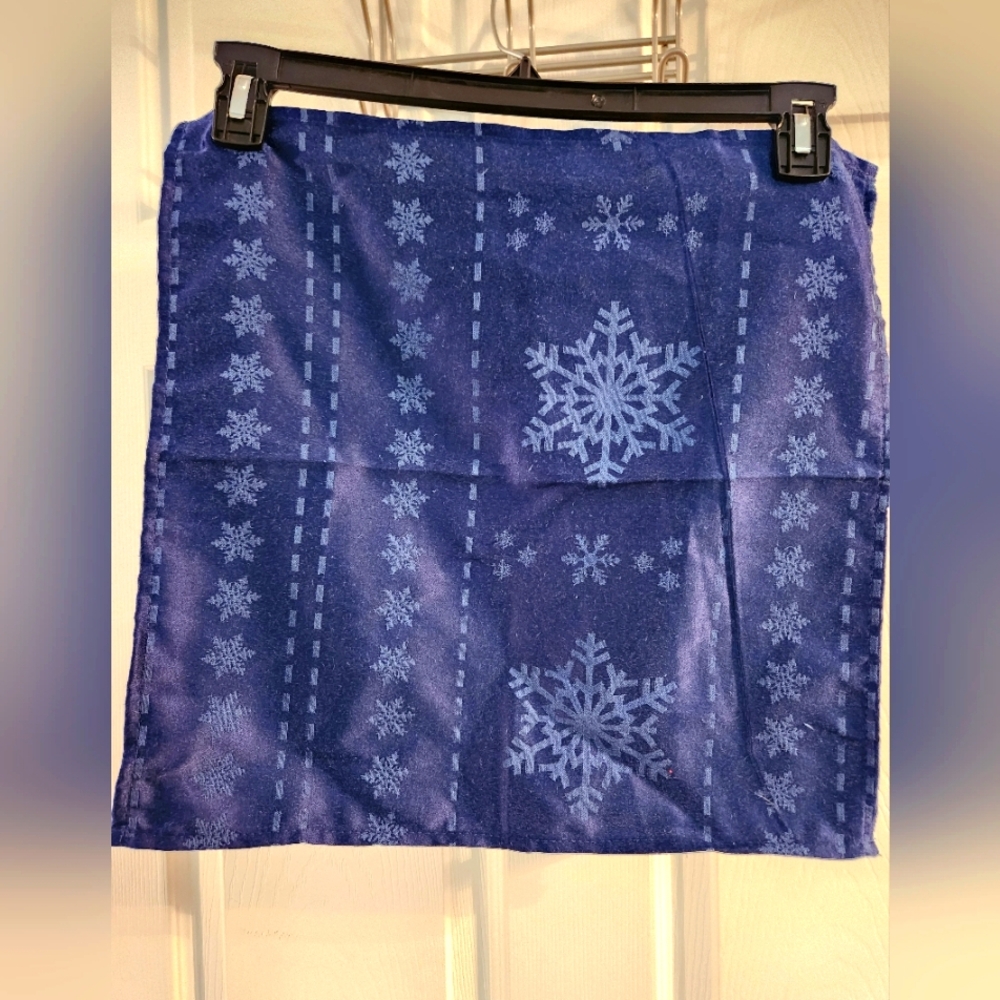 Huntington Home Blue Snowflake cloth napkins 6ct